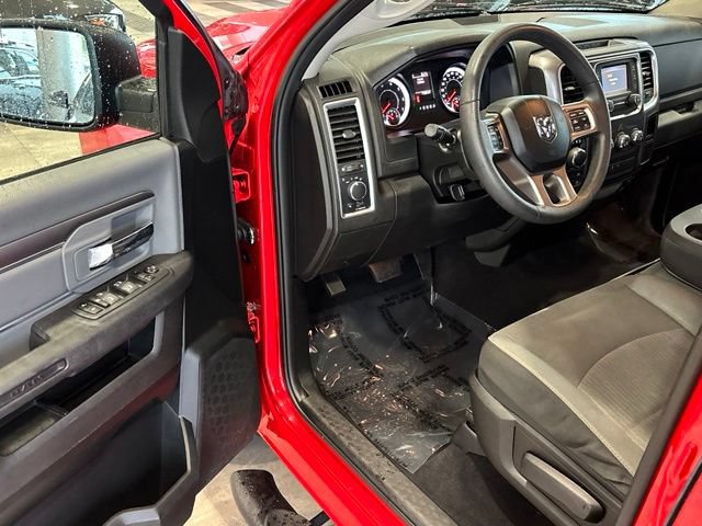 Used 2022 RAM 1500 Classic SLT AWD/4WD image 17