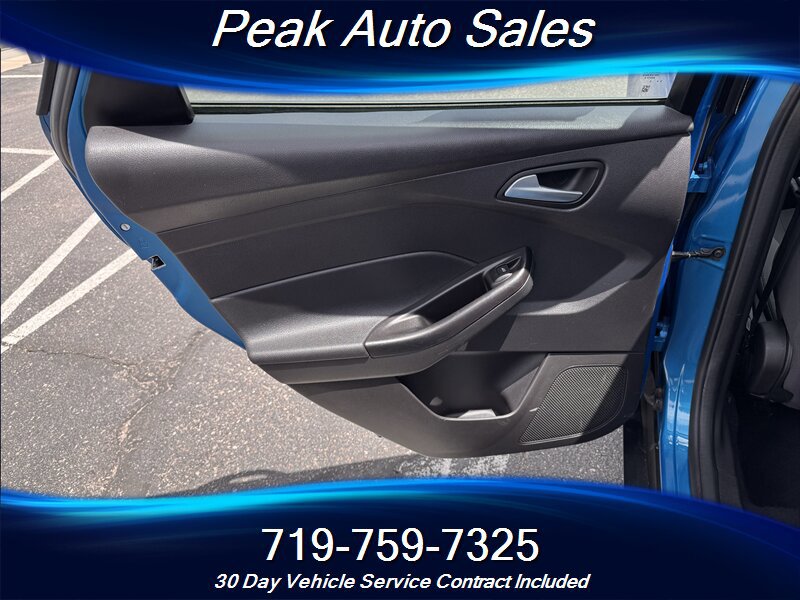 Used 2014 Ford Focus SE FWD image 21