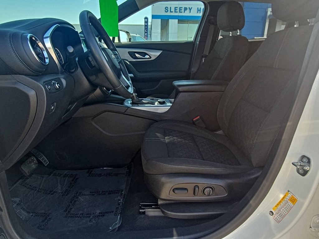 Used 2022 Chevrolet Blazer LT AWD/4WD image 10