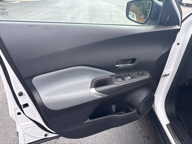 Used 2023 Nissan Kicks SR w/ SR Premium Package FWD image 13