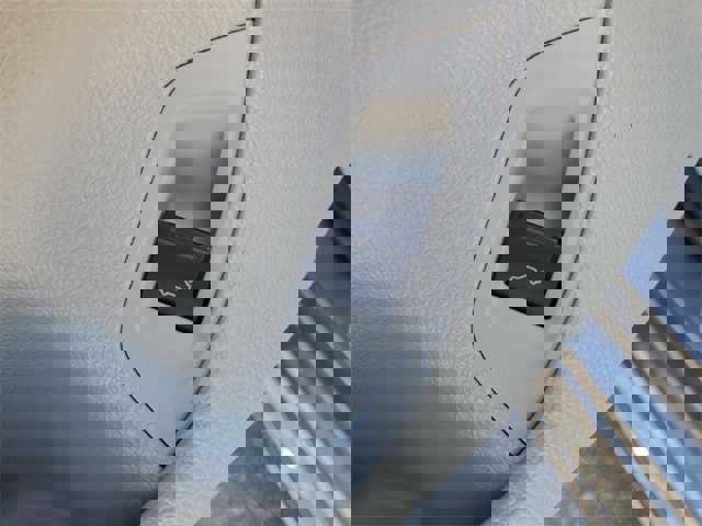 Used 2018 Volkswagen Passat 2.0T R-Line image 15