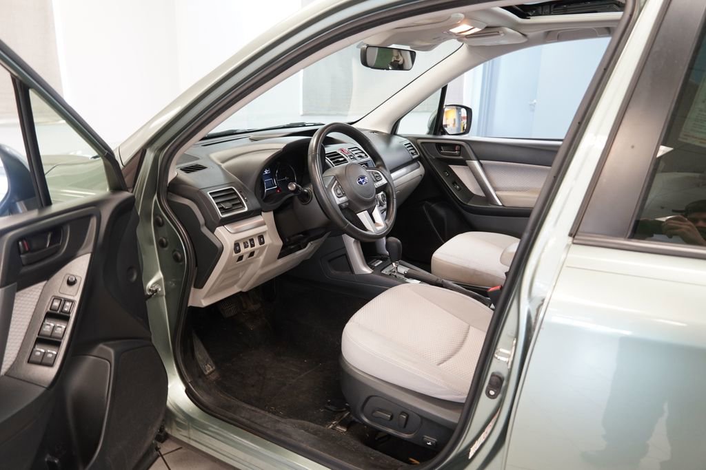 Used 2018 Subaru Forester 2.5i Premium image 12