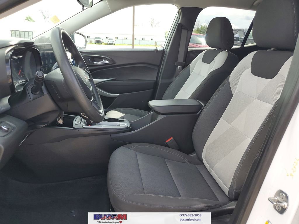 Used 2024 Chevrolet Trax LS FWD image 15