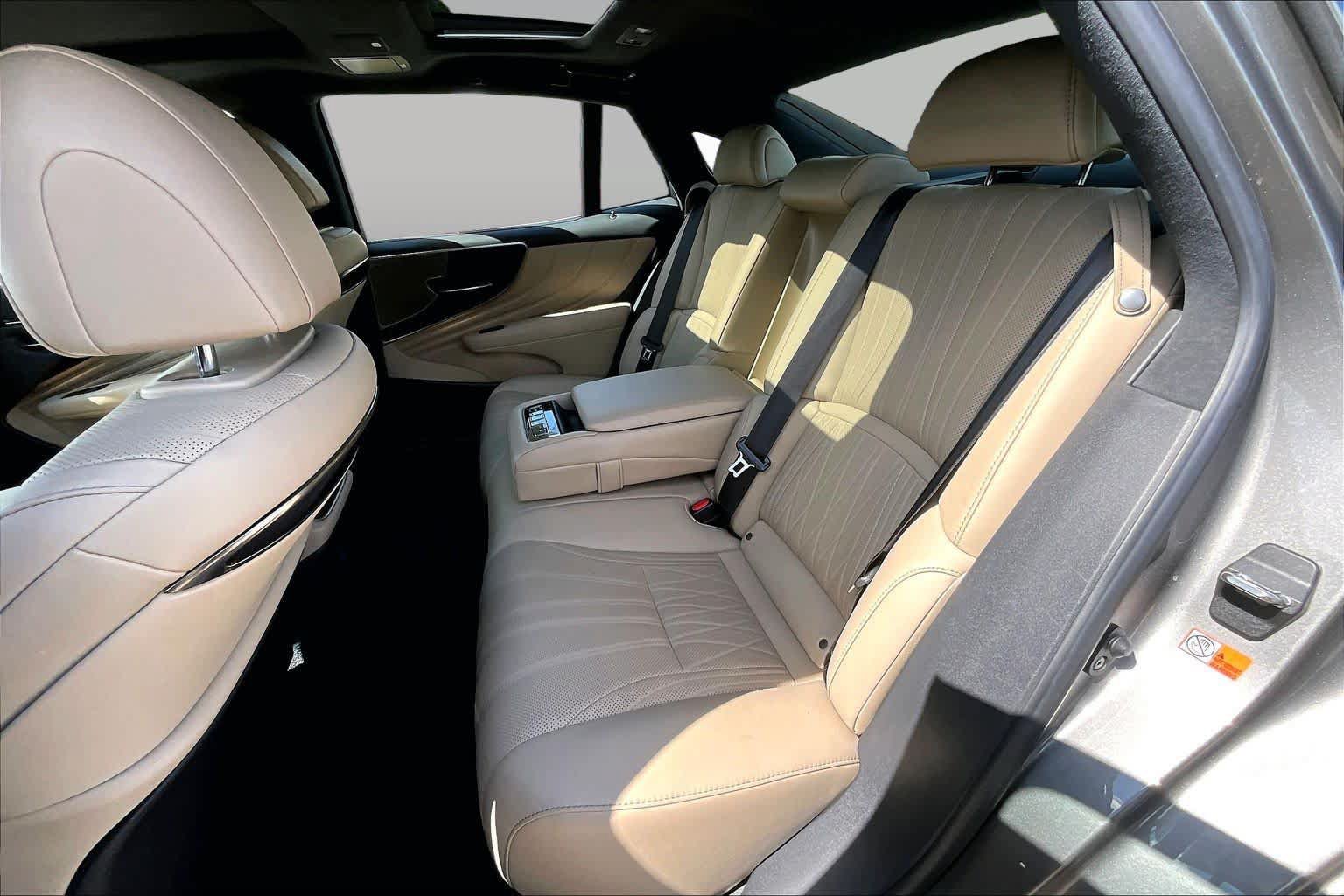 Used 2022 Lexus LS 500 AWD w/ Interior Upgrade Package image 21