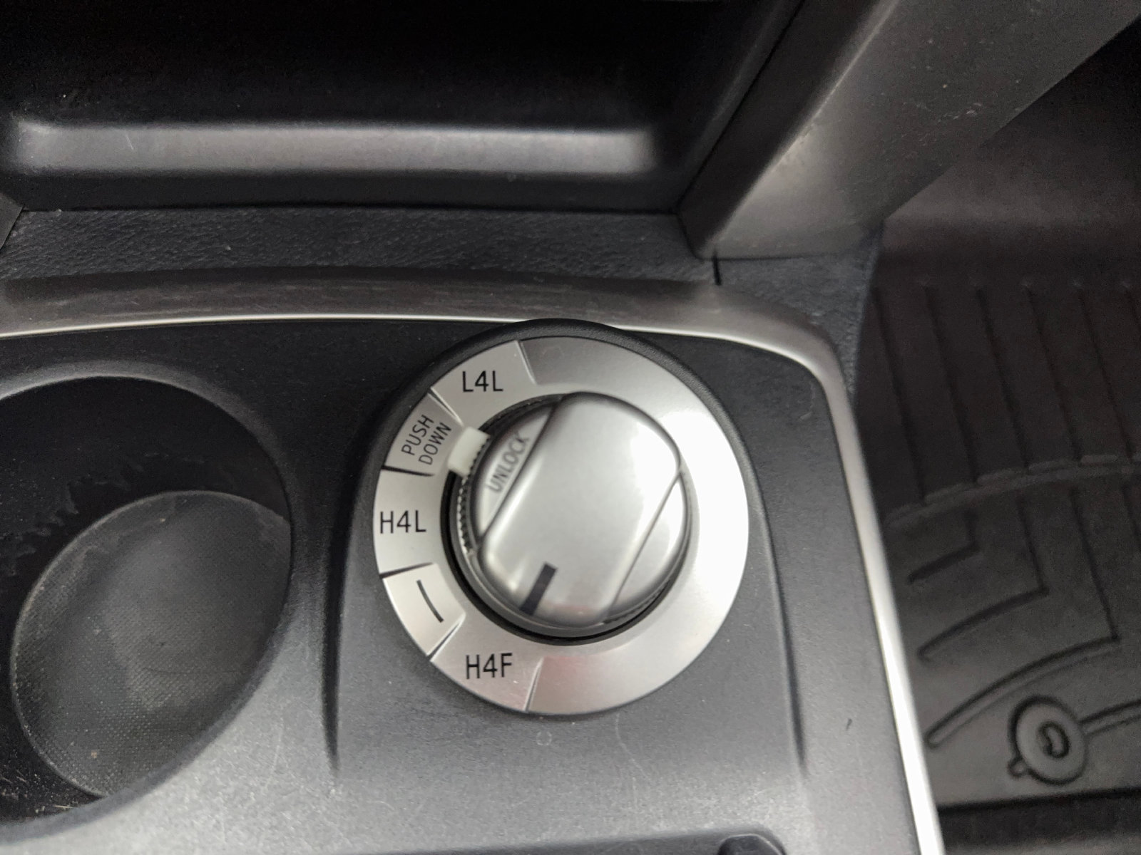 Used 2022 Toyota 4Runner Limited AWD/4WD image 31