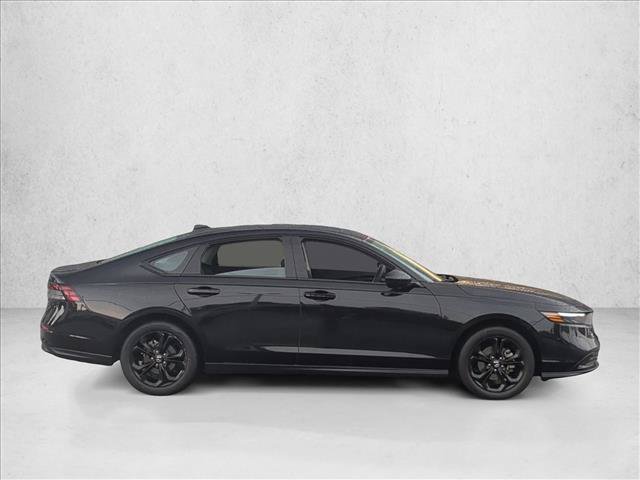 Used 2025 Honda Accord SE image 4