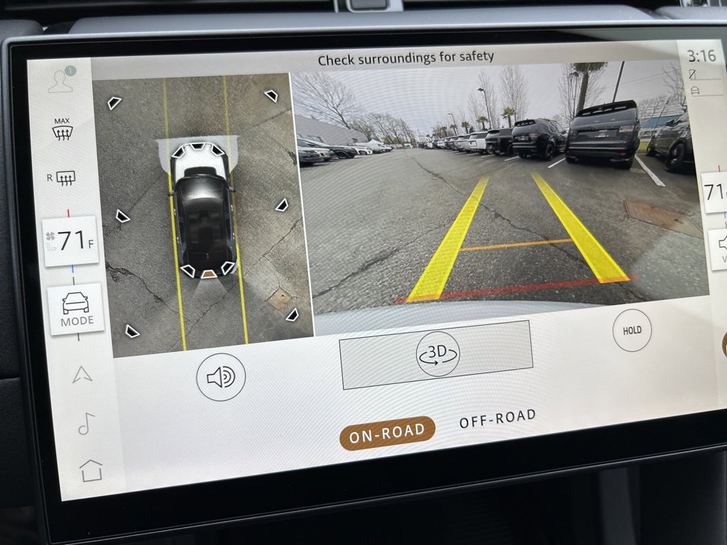 New 2025 Land Rover Discovery Sport S image 26