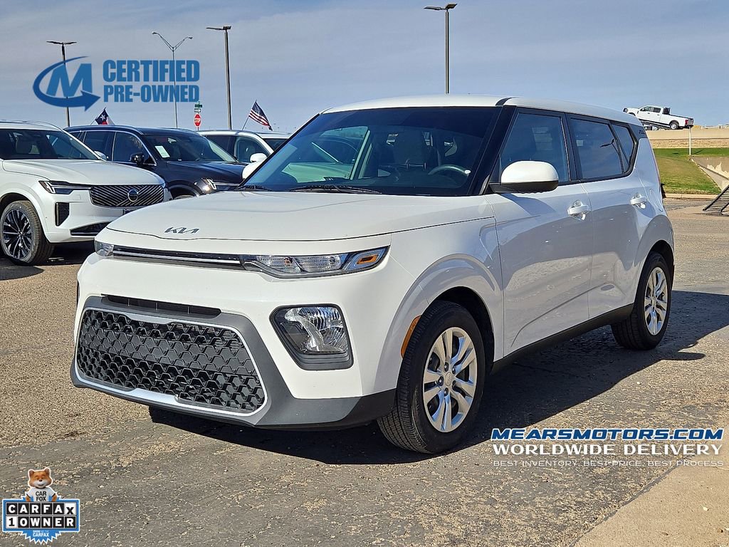 Used 2022 Kia Soul LX image 1
