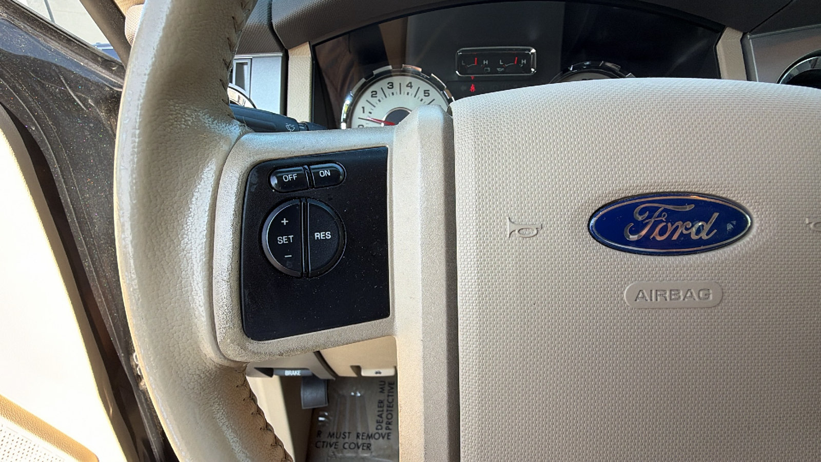 Used 2014 Ford Expedition EL XLT w/ Equipment Group 202A AWD/4WD image 30