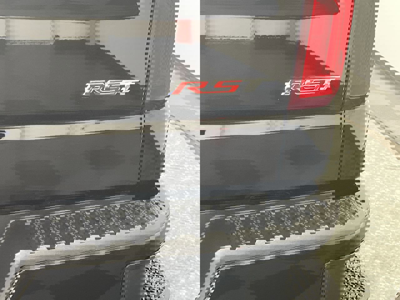 Certified 2024 Chevrolet Silverado 1500 RST image 35