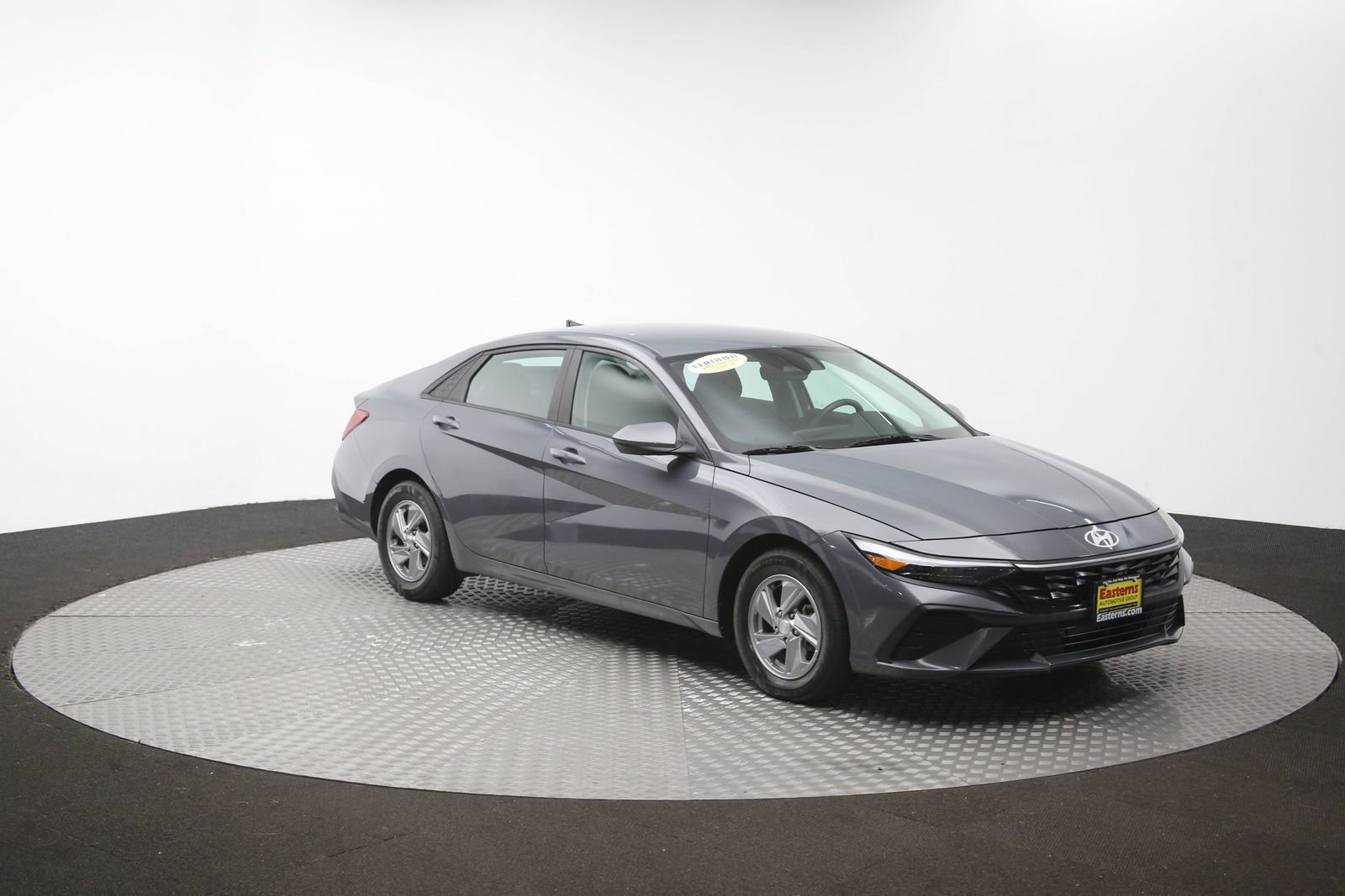 Used 2024 Hyundai Elantra SE FWD image 47
