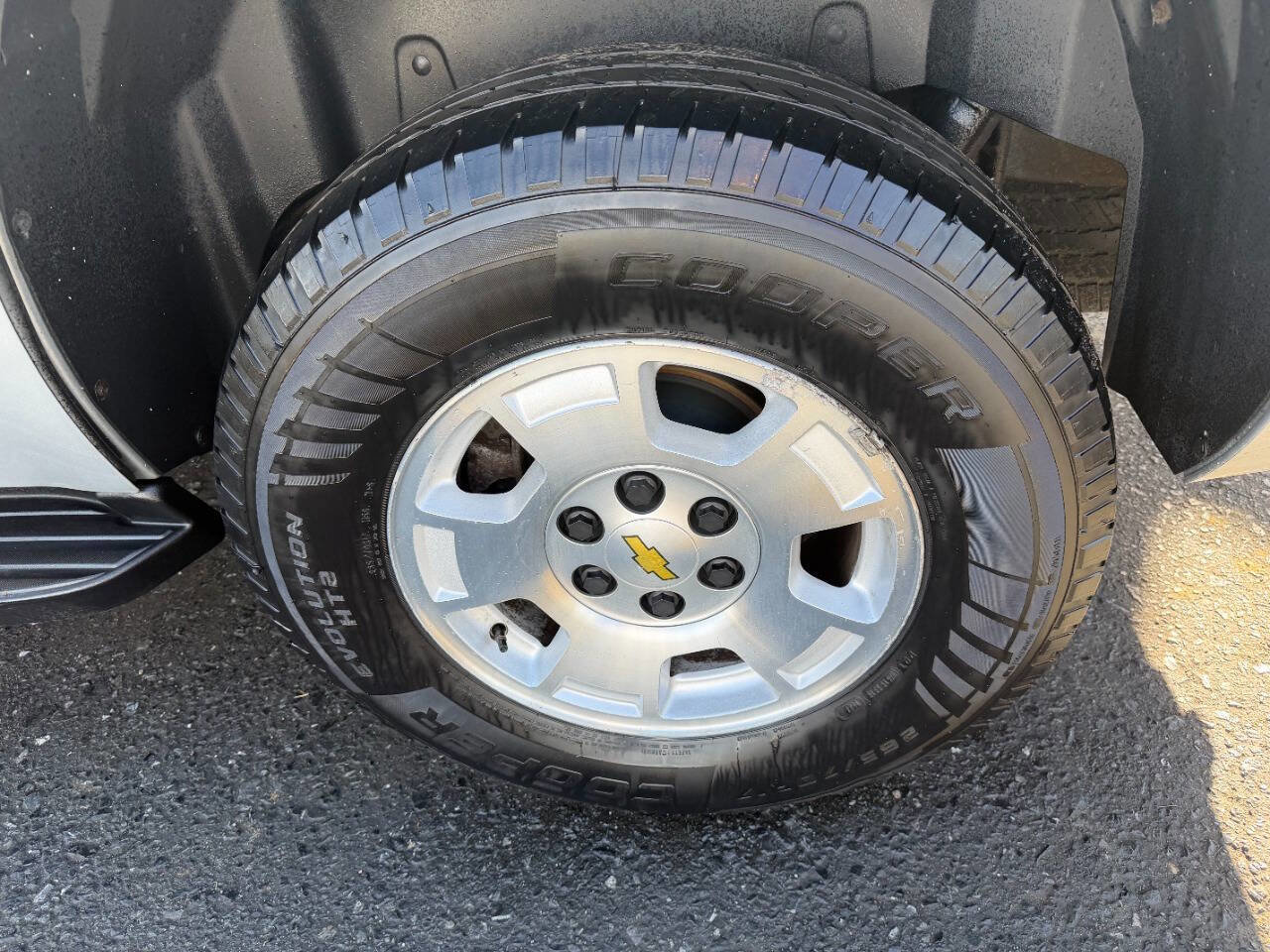 Used 2013 Chevrolet Tahoe LS w/ Convenience Package AWD/4WD image 12