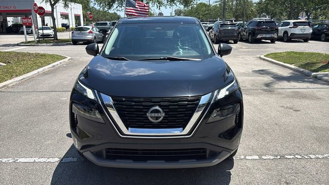 Used 2023 Nissan Rogue S AWD/4WD image 2