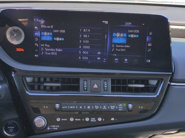 Certified 2022 Lexus ES 300h w/ Luxury Package FWD image 17