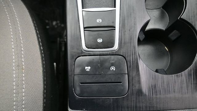 Used 2022 Ford Escape SE FWD image 29