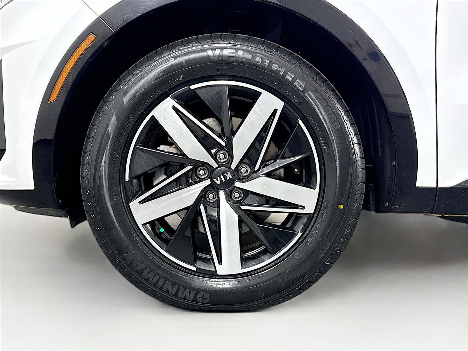 Used 2021 Kia Sorento S w/ Panoramic Sunroof Package FWD image 41