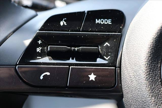 Used 2025 Hyundai Elantra Sport FWD image 14