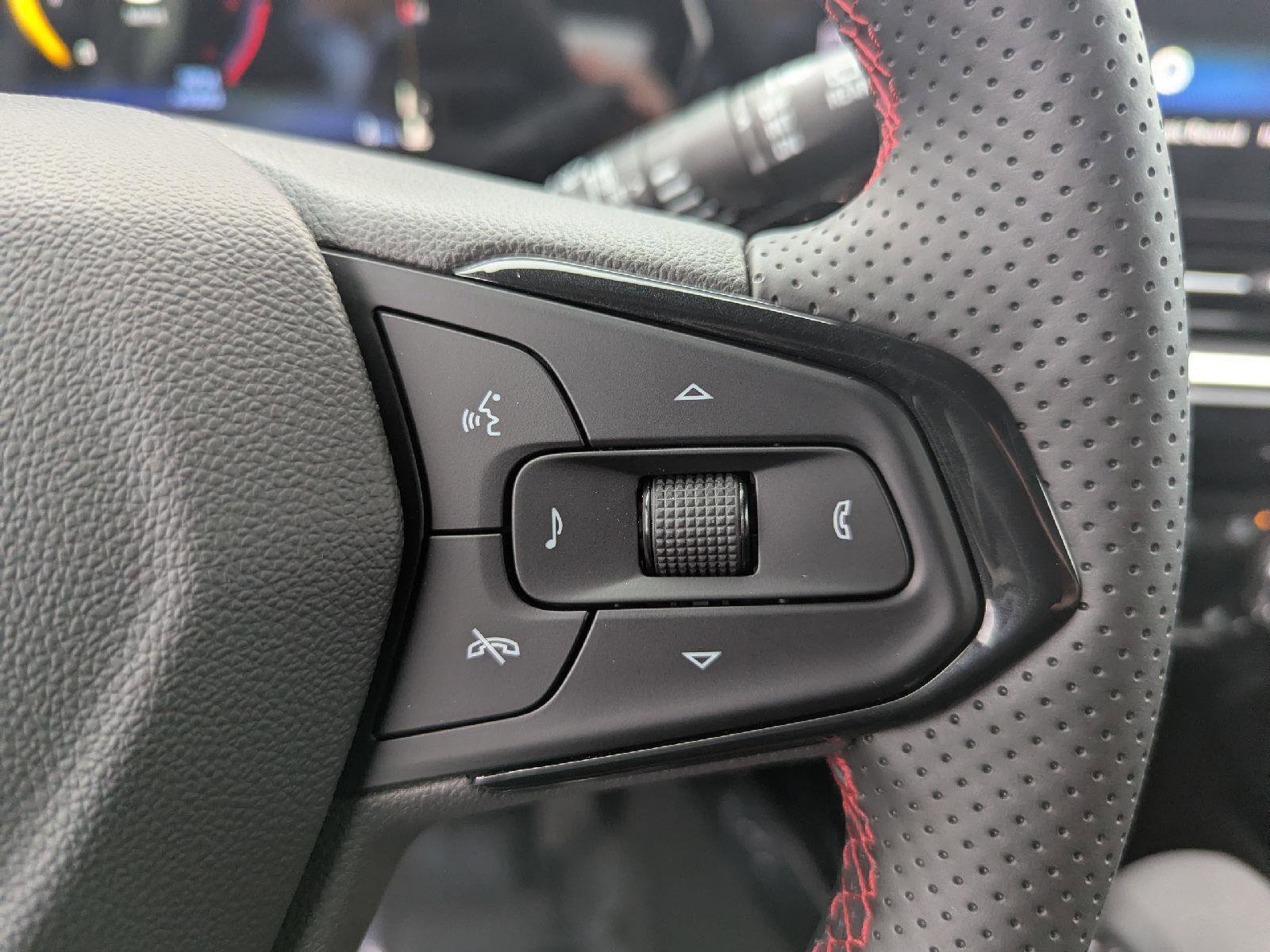 New 2026 Chevrolet Trax RS w/ Driver Confidence Package image 31