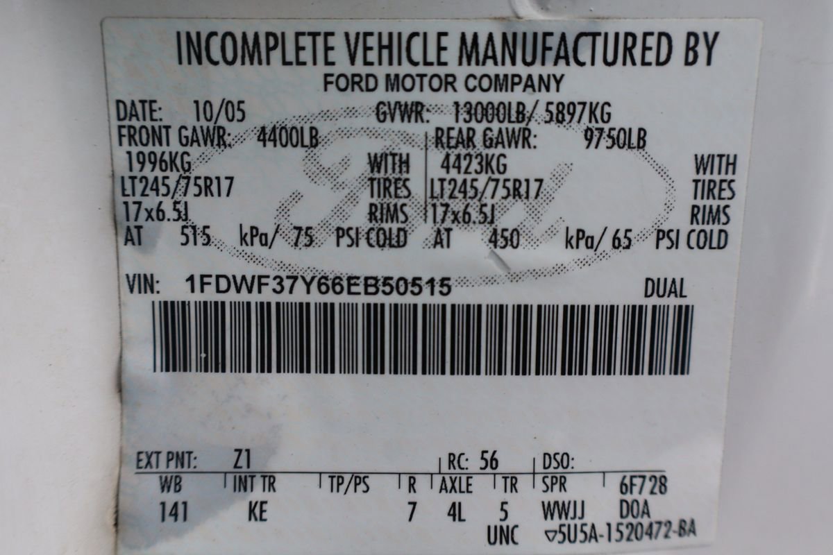 Used 2006 Ford F350 XL image 44