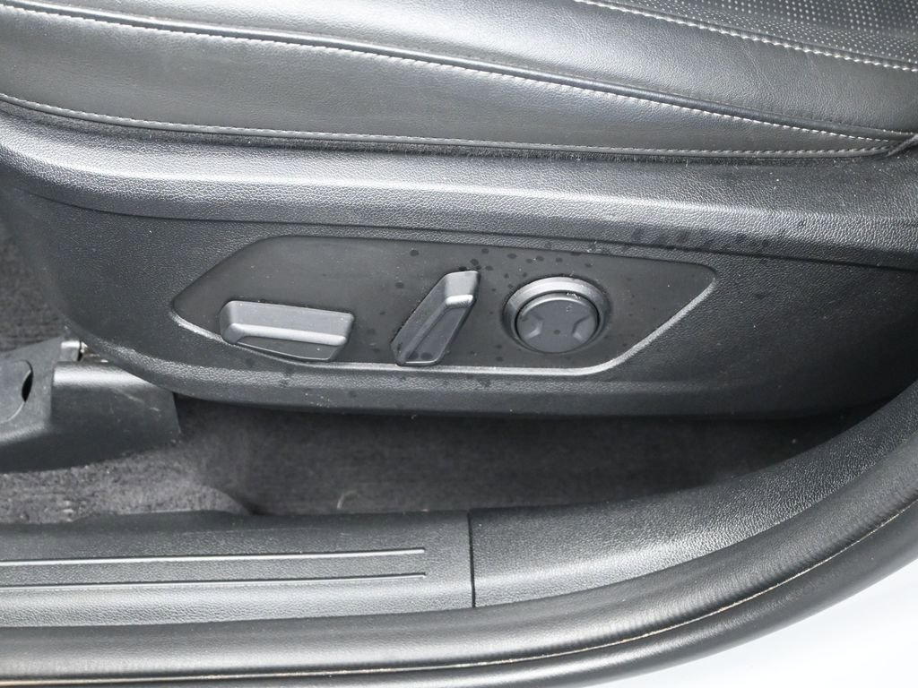 Certified 2024 Kia Sorento EX w/ Panoramic Sunroof Package image 12