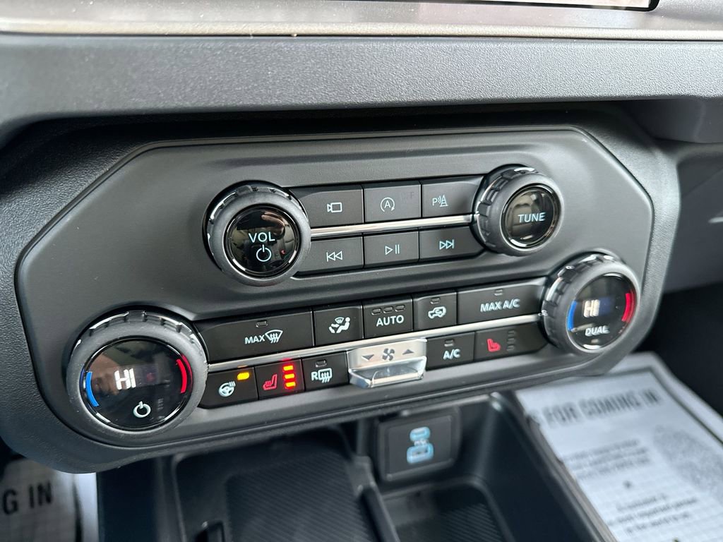 New 2025 Ford Bronco Outer Banks image 17