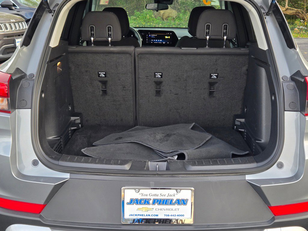 Used 2025 Chevrolet TrailBlazer LT image 12