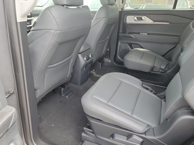 New 2026 Ford Explorer Active w/ Active Comfort Package RWD image 17