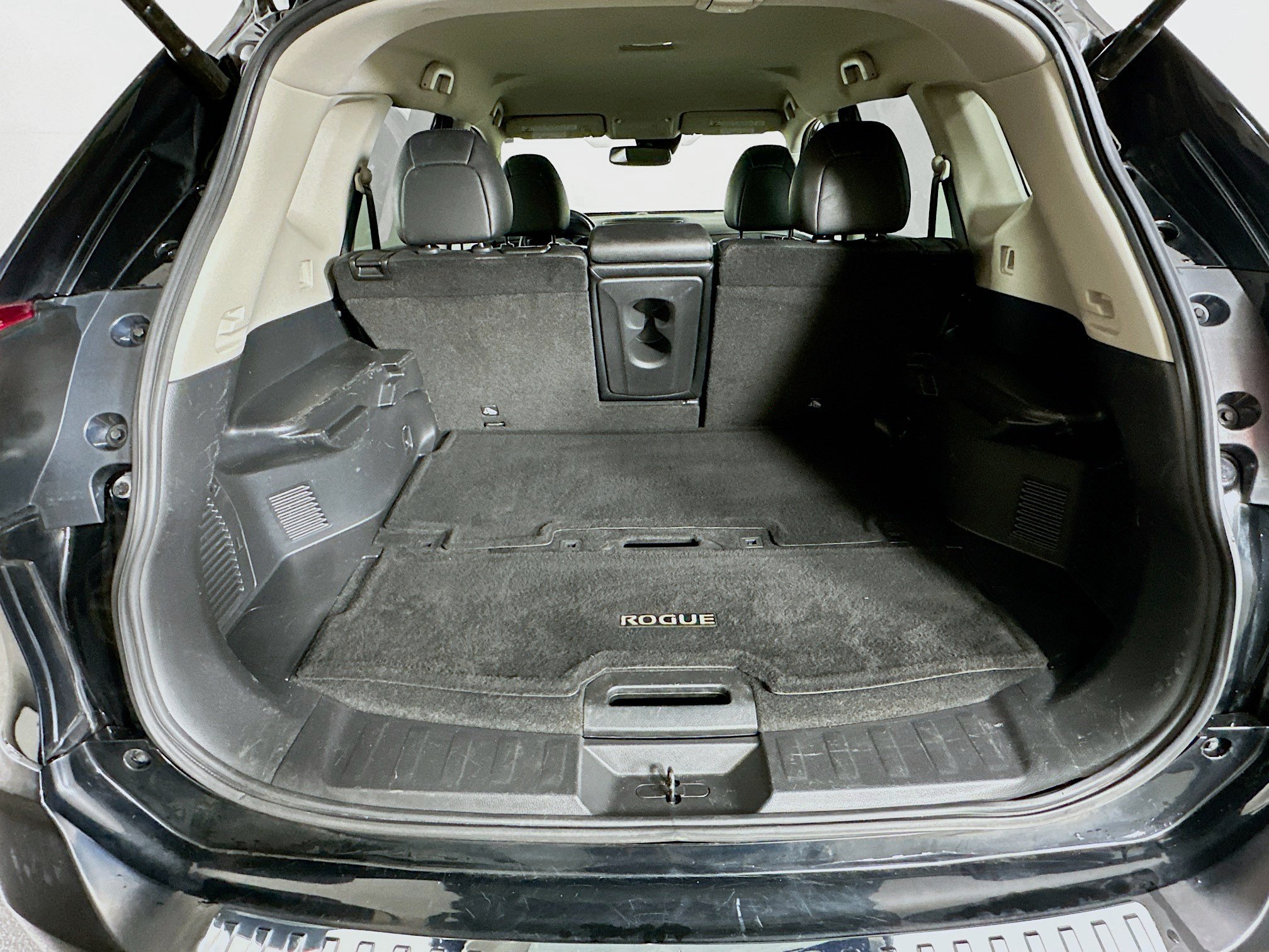Used 2018 Nissan Rogue SL FWD image 27