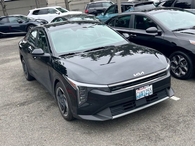 Certified 2025 Kia K4 EX FWD image 3