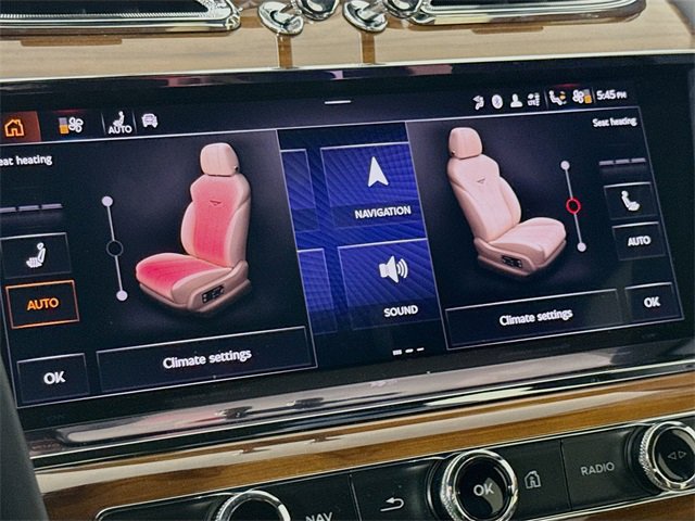 Used 2022 Bentley Bentayga image 23