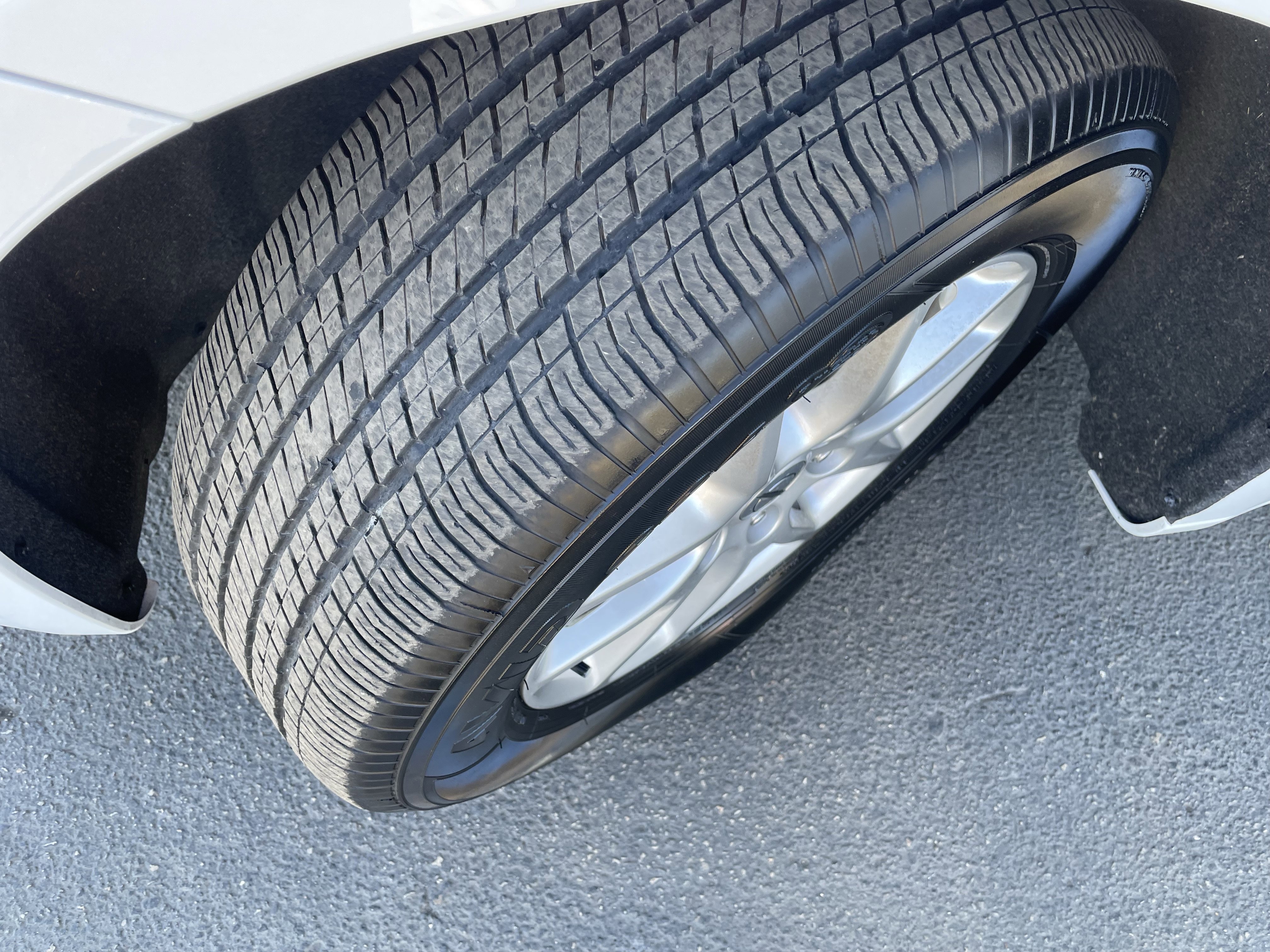 Used 2025 Chrysler Pacifica Select image 10