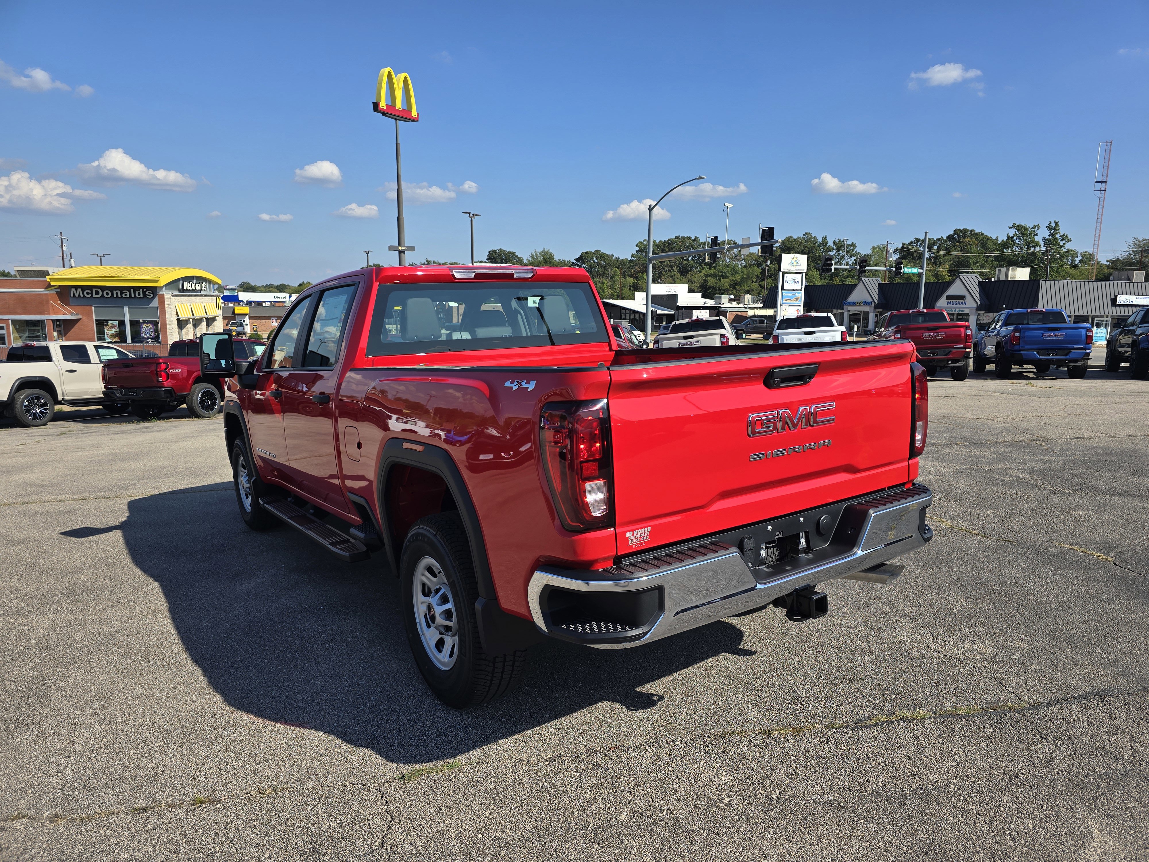New 2026 GMC Sierra 2500 Pro image 5