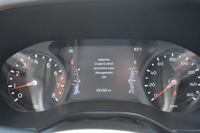 Used 2025 Jeep Compass Trailhawk AWD/4WD image 24