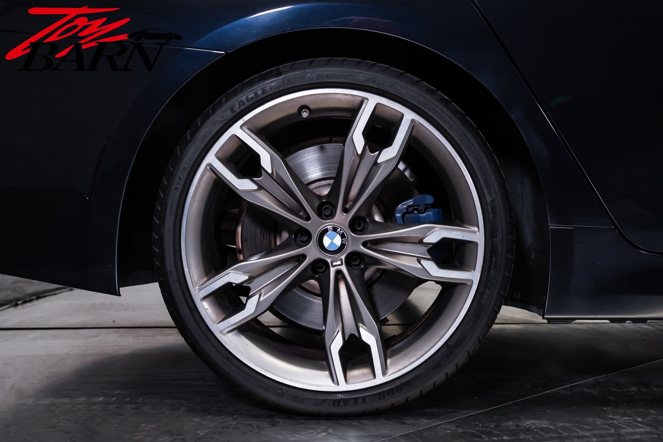Used 2021 BMW M550i xDrive w/ Executive Package AWD/4WD image 14