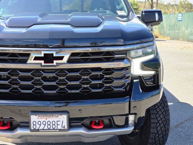 Used 2025 Chevrolet Silverado 1500 ZR2 w/ Technology Package AWD/4WD image 2