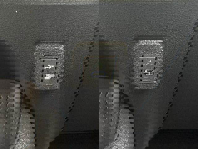 Used 2025 Toyota Corolla SE image 22