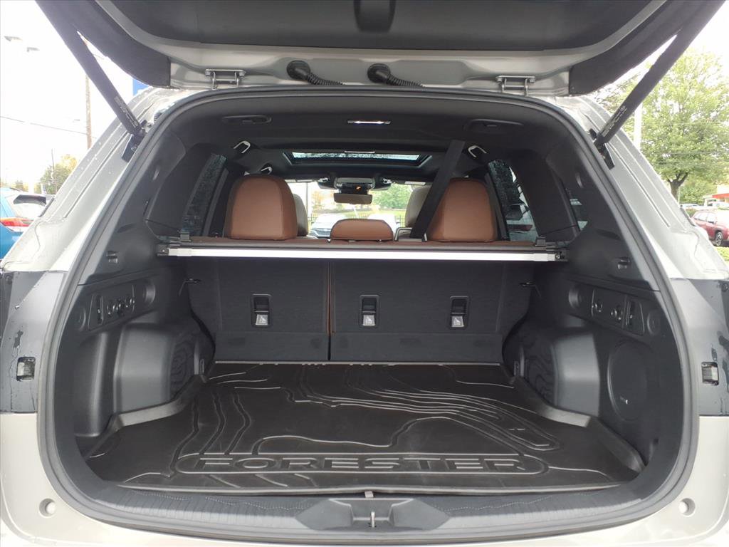 Used 2025 Subaru Forester Touring w/ Popular Package - Touring image 12