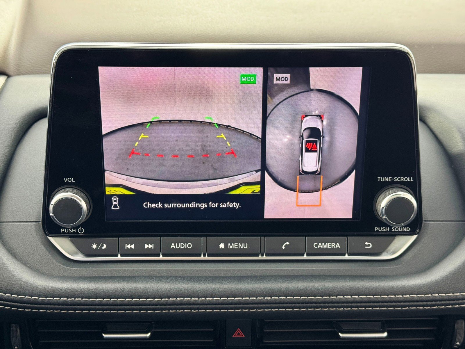 Used 2022 Nissan Rogue SL image 25