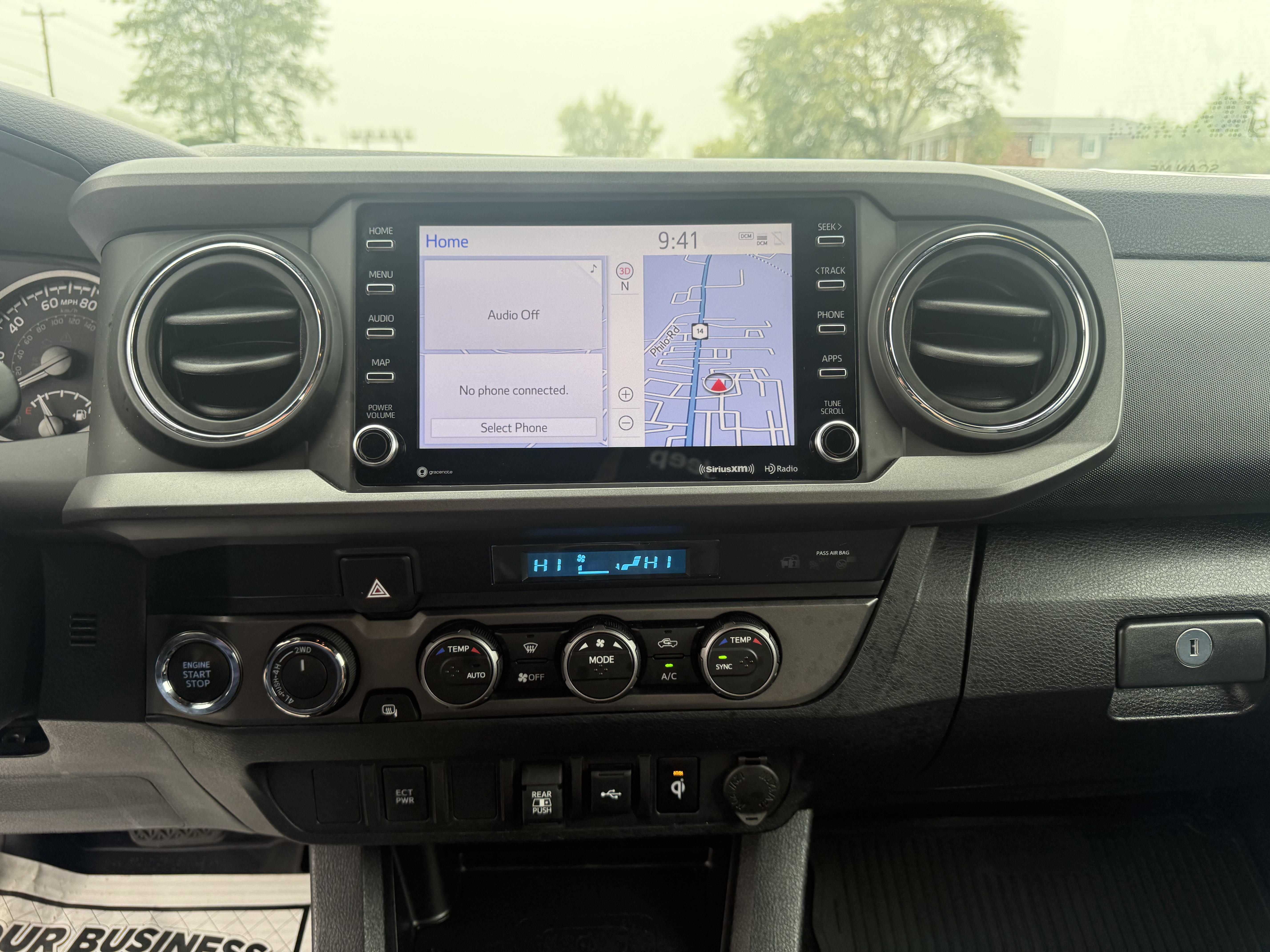 Used 2023 Toyota Tacoma TRD Sport image 14