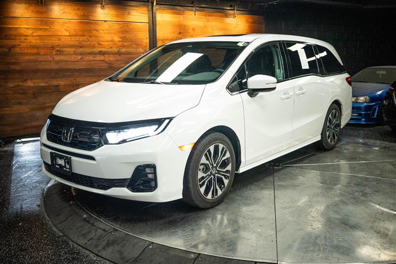 Used 2026 Honda Odyssey Elite image 2