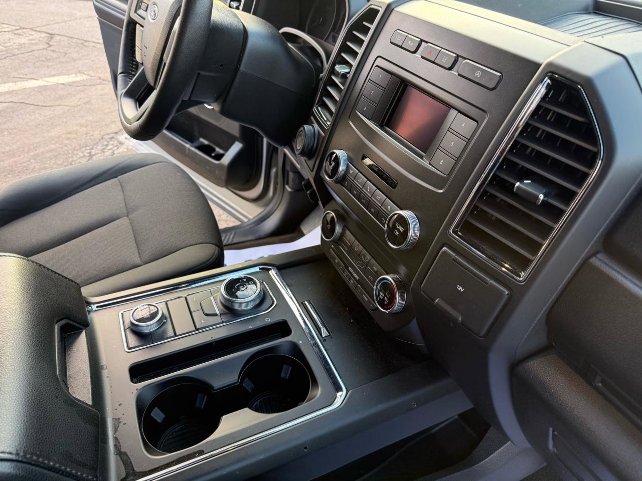 Used 2020 Ford Expedition XL AWD/4WD image 23