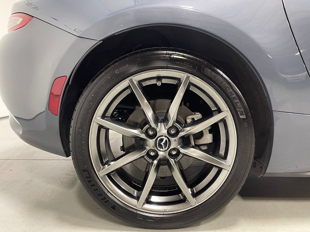 Used 2020 MAZDA MX-5 Miata RF Grand Touring RWD image 14