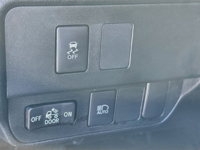 Used 2023 Toyota Tacoma SR5 AWD/4WD image 10