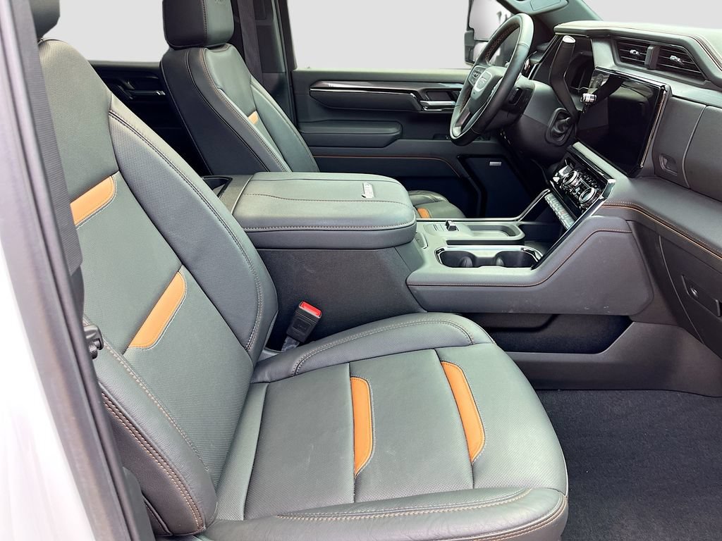 Used 2025 GMC Sierra 2500 AT4 w/ AT4 Premium Plus Package AWD/4WD image 29