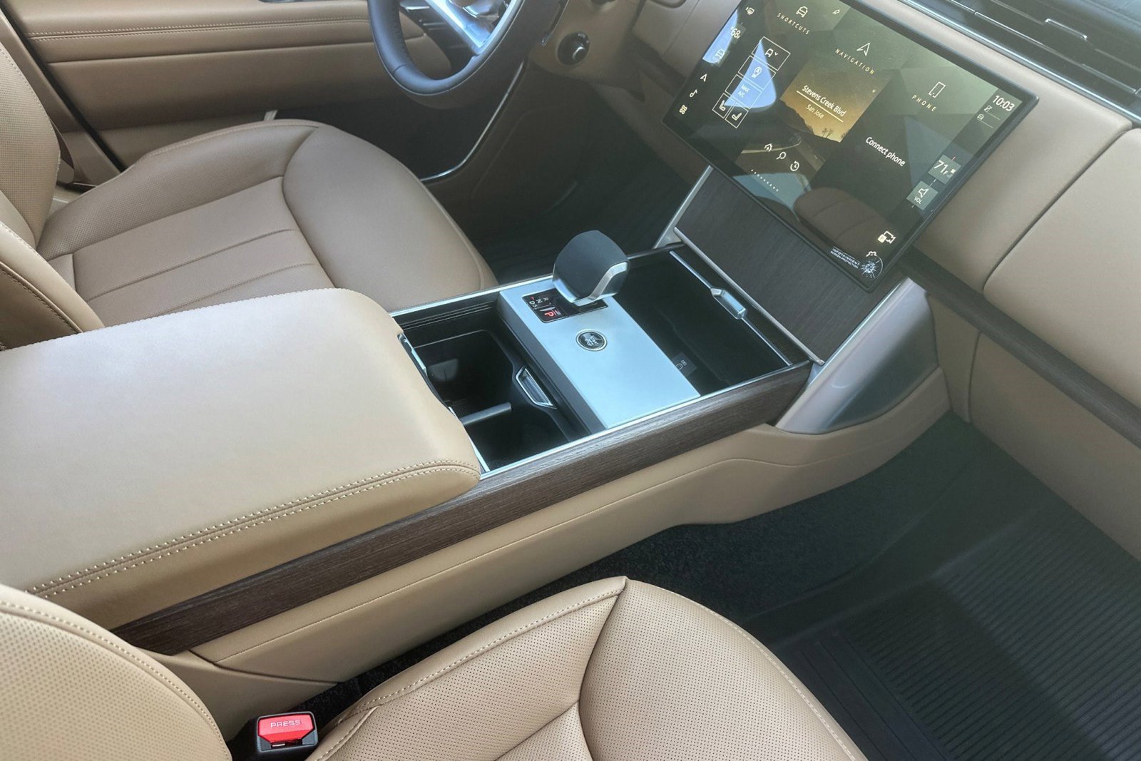 New 2026 Land Rover Range Rover SE image 25