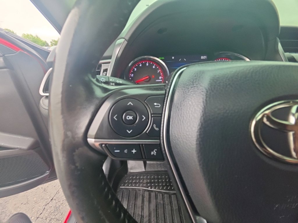 Used 2019 Toyota Camry XSE FWD image 18