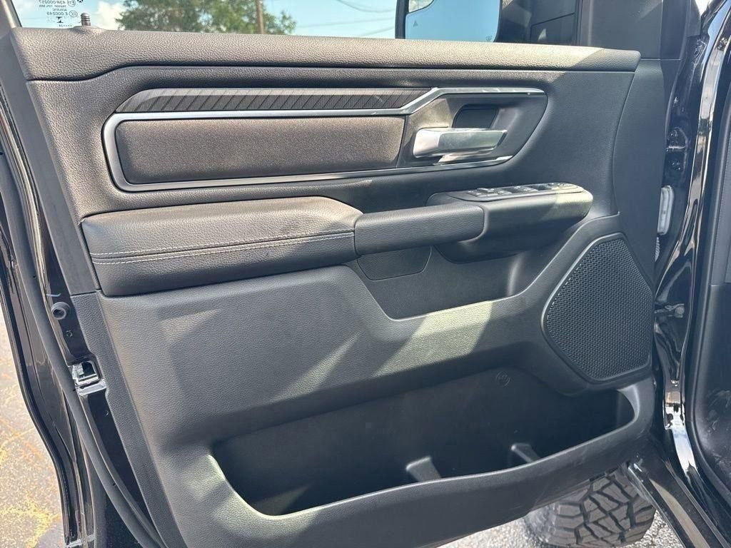 Used 2025 RAM 1500 Lone Star image 10