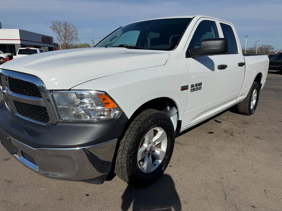 Used 2017 RAM 1500 ST w/ SXT Appearance Group AWD/4WD image 9