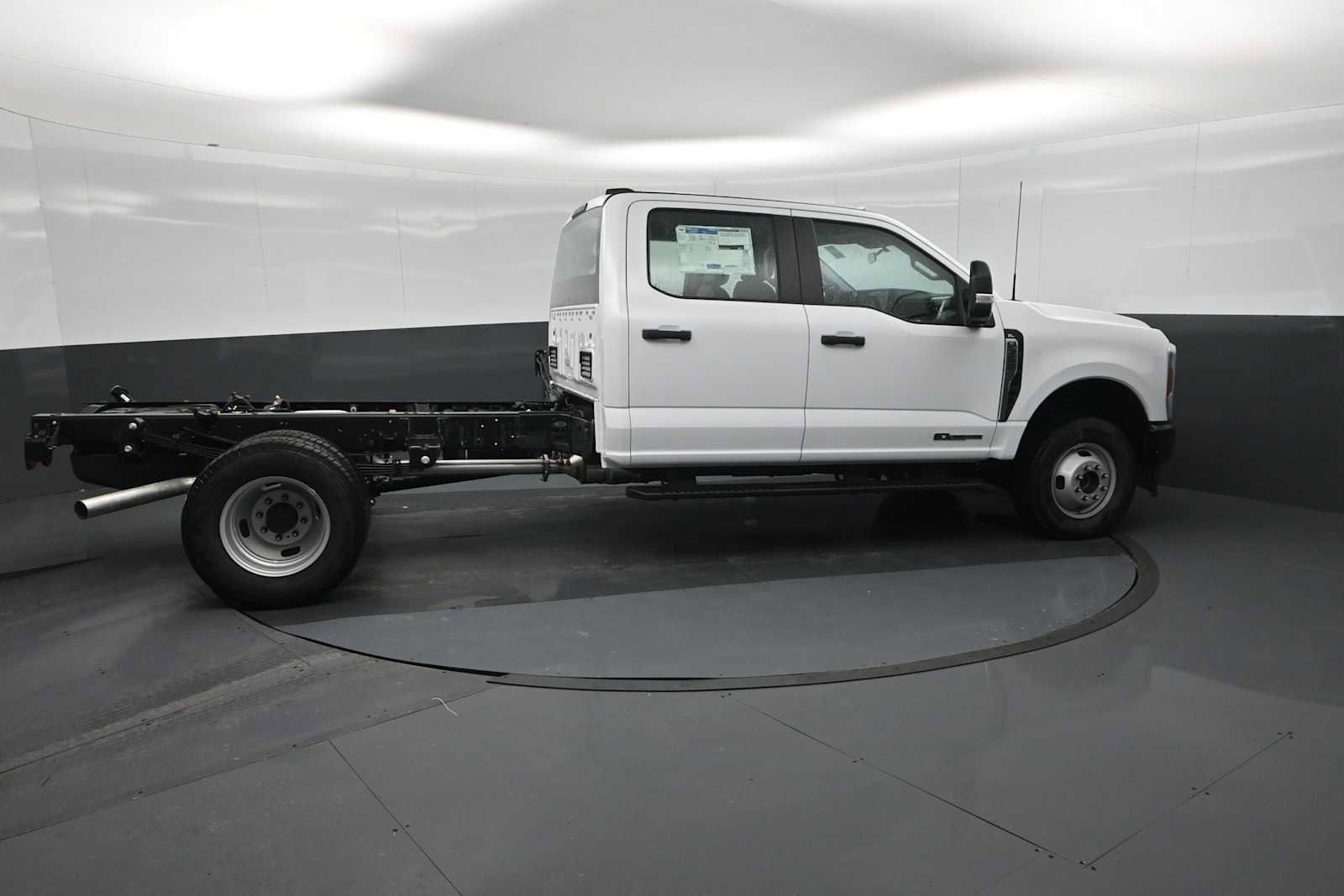 New 2026 Ford F350 XL AWD/4WD image 9