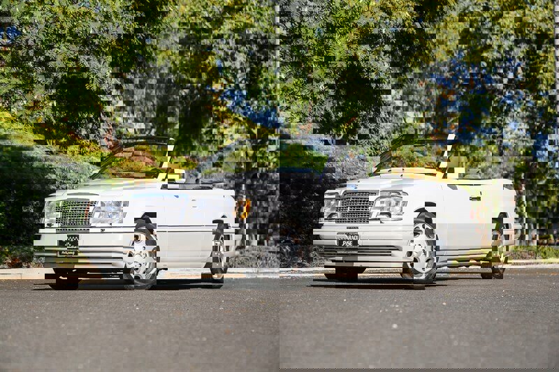 Used 1995 Mercedes-Benz E 320 Convertible image 2